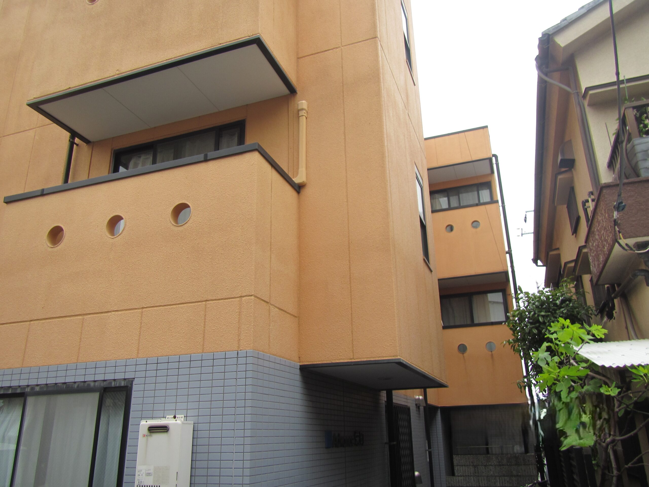 屋根・外装塗装（アドヴァンス栄町） Before